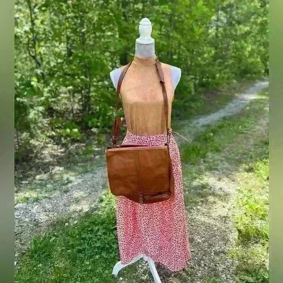 J.Gee skirt. orange and blue. Floral. faux wrap around. size Large. Midi. Flowy - Picture 6 of 6